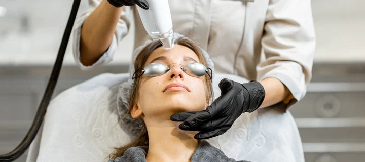 Wrinkles Schminkles blog banner comparing HIFU, CO2 and RF laser in-clinic treatments
