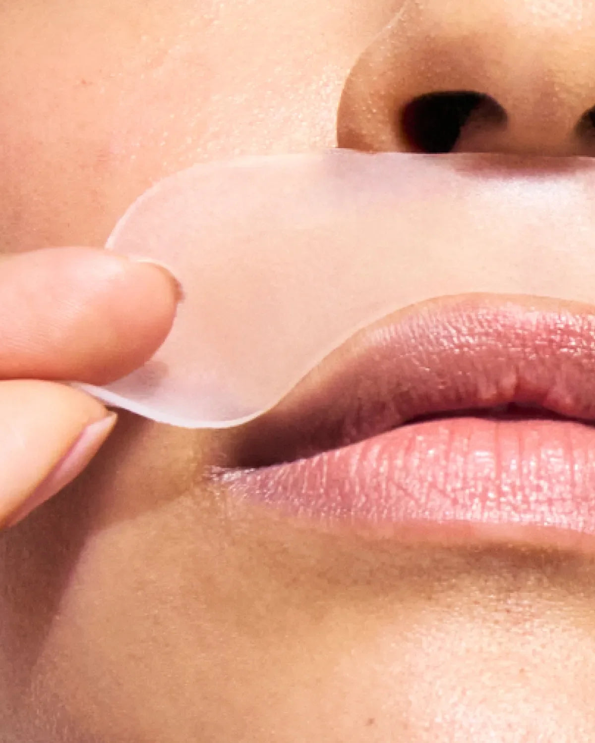 concern-mouth-lines-tile-1.webp